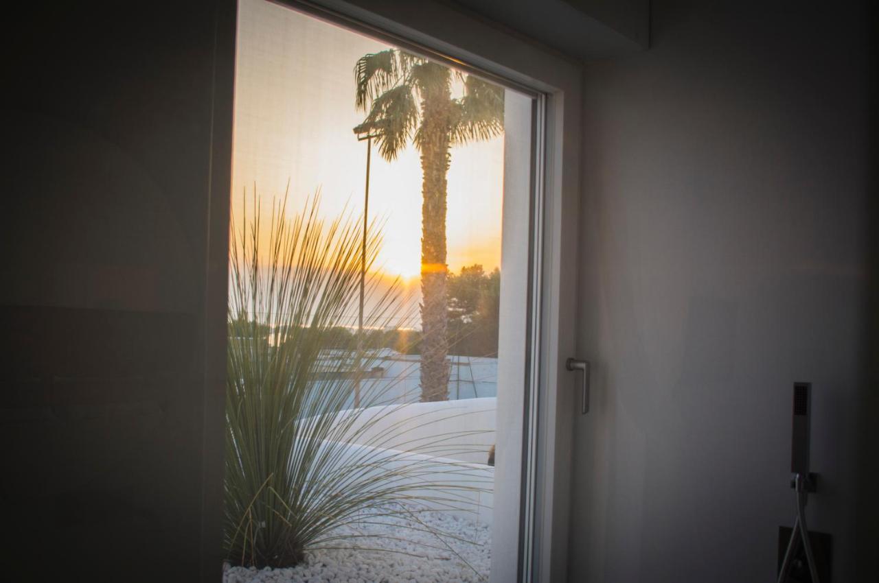 Valentino Luxury Room Porto Cesareo Exterior photo